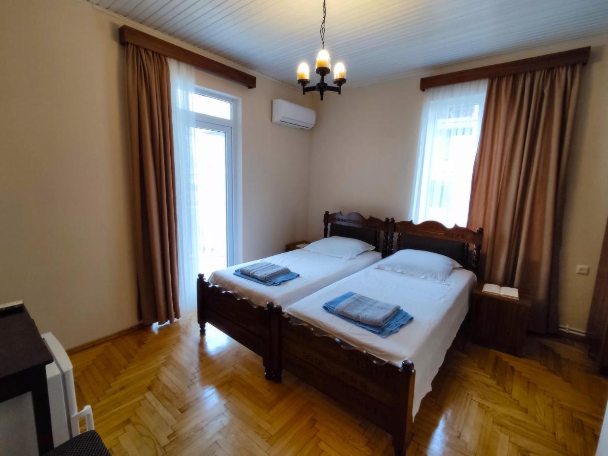 Guesthouse White Swan Kobuleti Zewnętrze zdjęcie