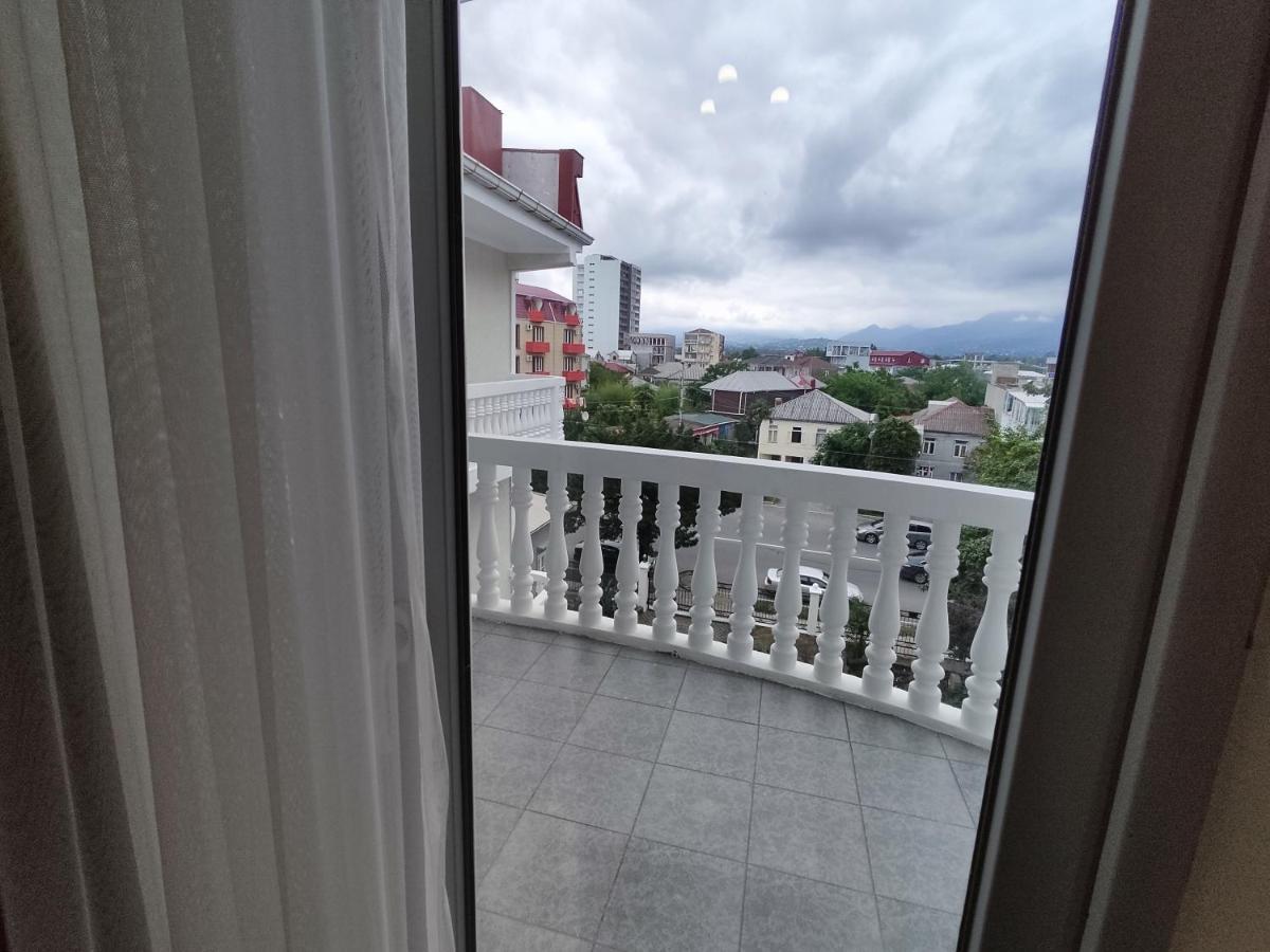 Guesthouse White Swan Kobuleti Zewnętrze zdjęcie