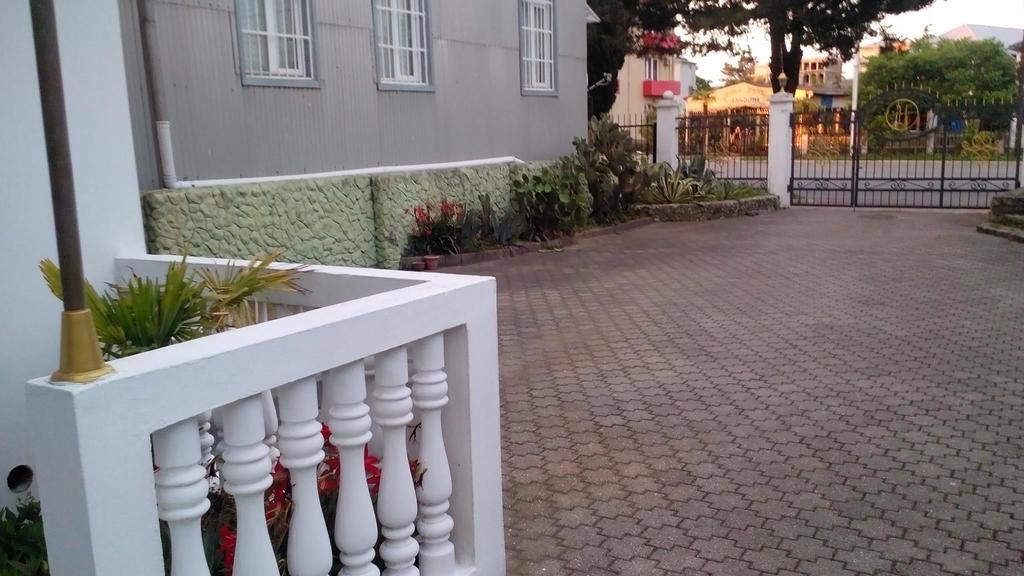Guesthouse White Swan Kobuleti Zewnętrze zdjęcie