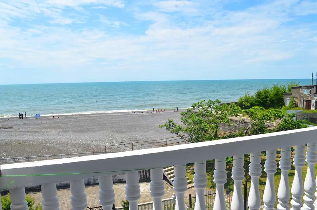 Guesthouse White Swan Kobuleti Zewnętrze zdjęcie